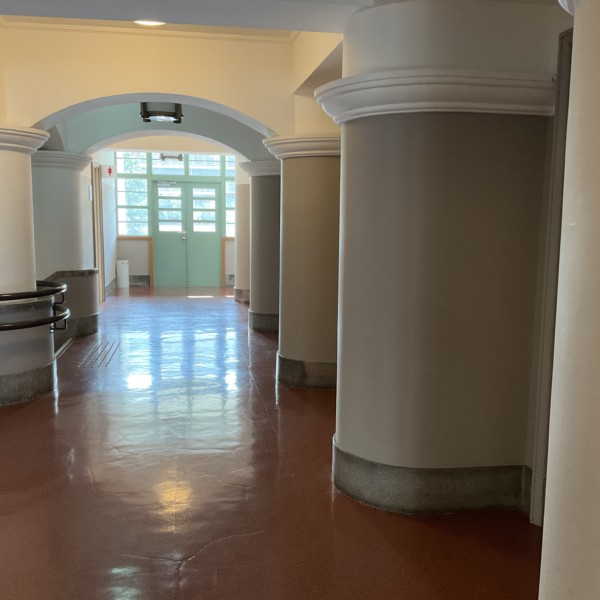 御影公会堂(内観)