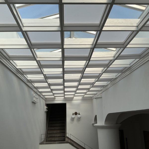 御影公会堂(内観)