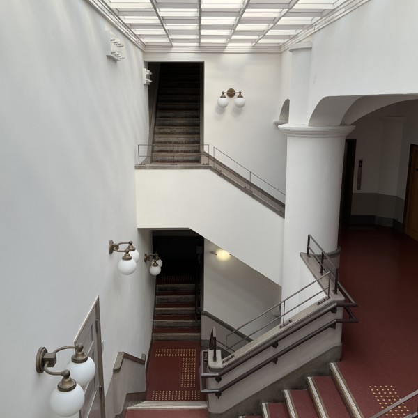 御影公会堂(内観)